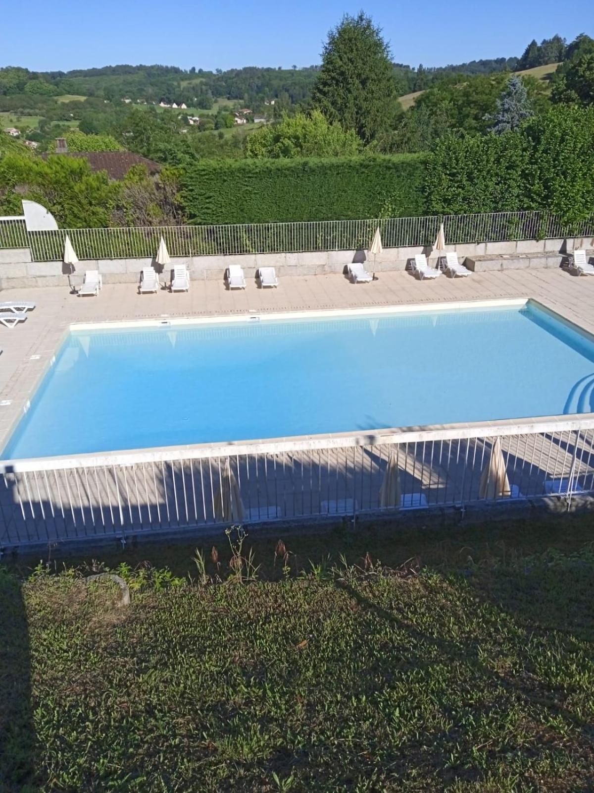 Le N4 Des Hauts De Sarlat, Clim Piscine Parking Luaran gambar